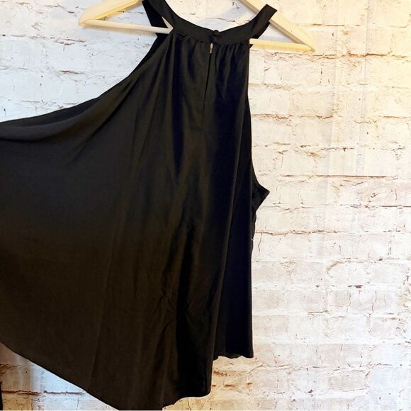 Torrid halter swing blouse handkerchief hem - Picture 8 of 8